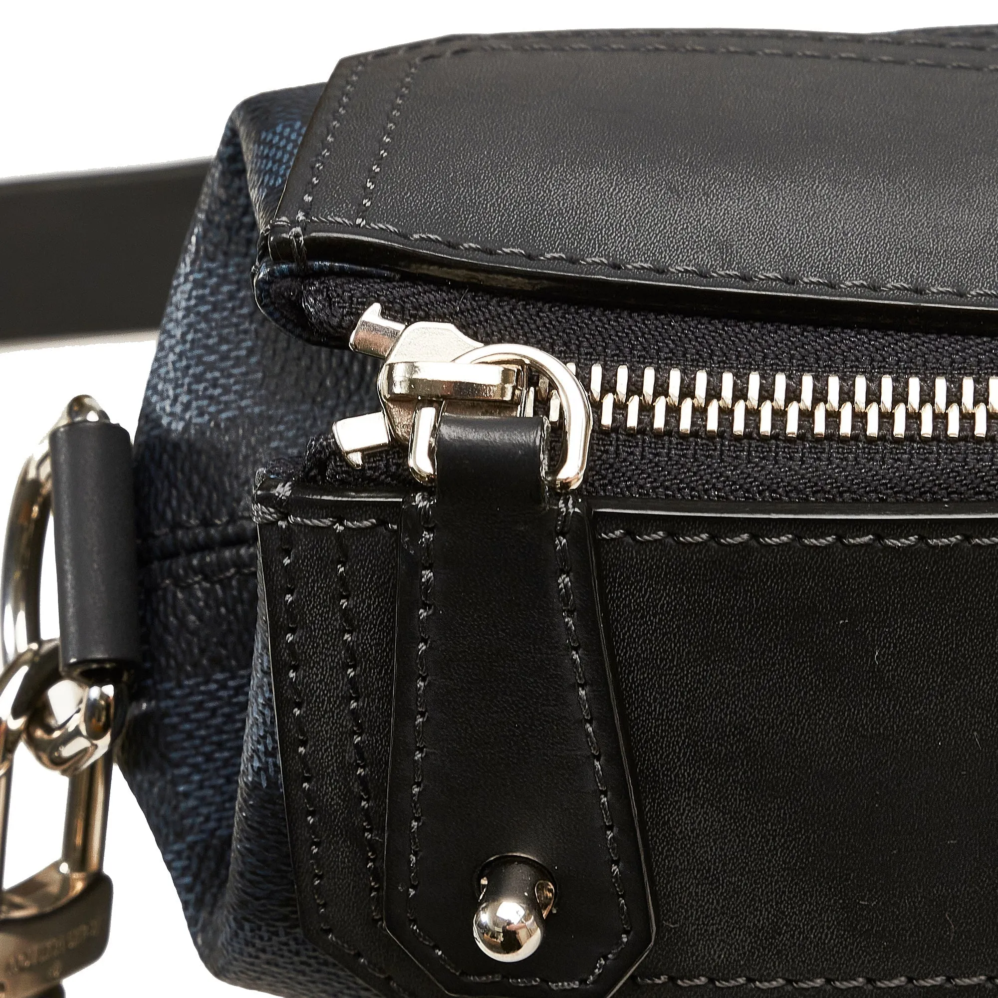 Blue Louis Vuitton Damier Cobalt Greenwich Messenger Crossbody Bag