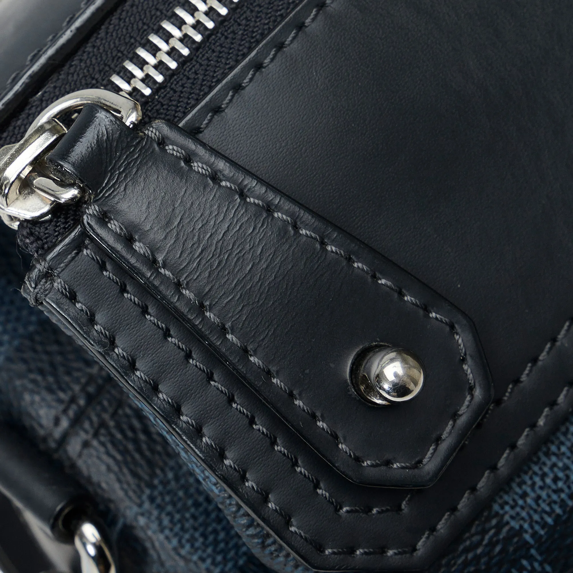 Blue Louis Vuitton Damier Cobalt Greenwich Messenger Crossbody Bag