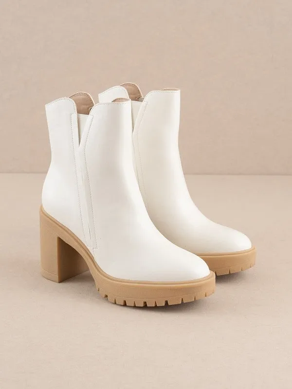 City Girl Chelsea Boots - White