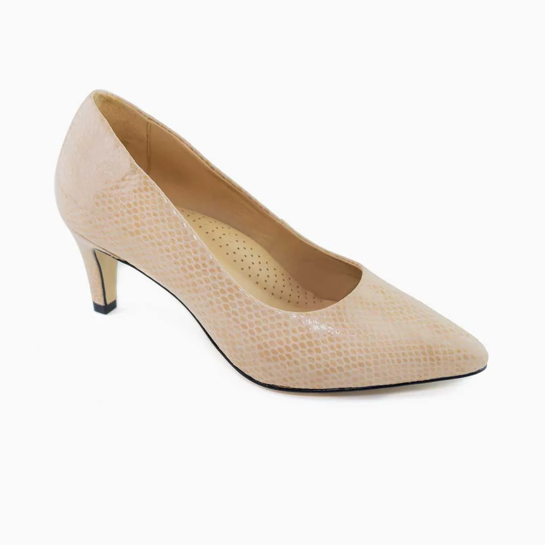 Cortland St Pump, Women