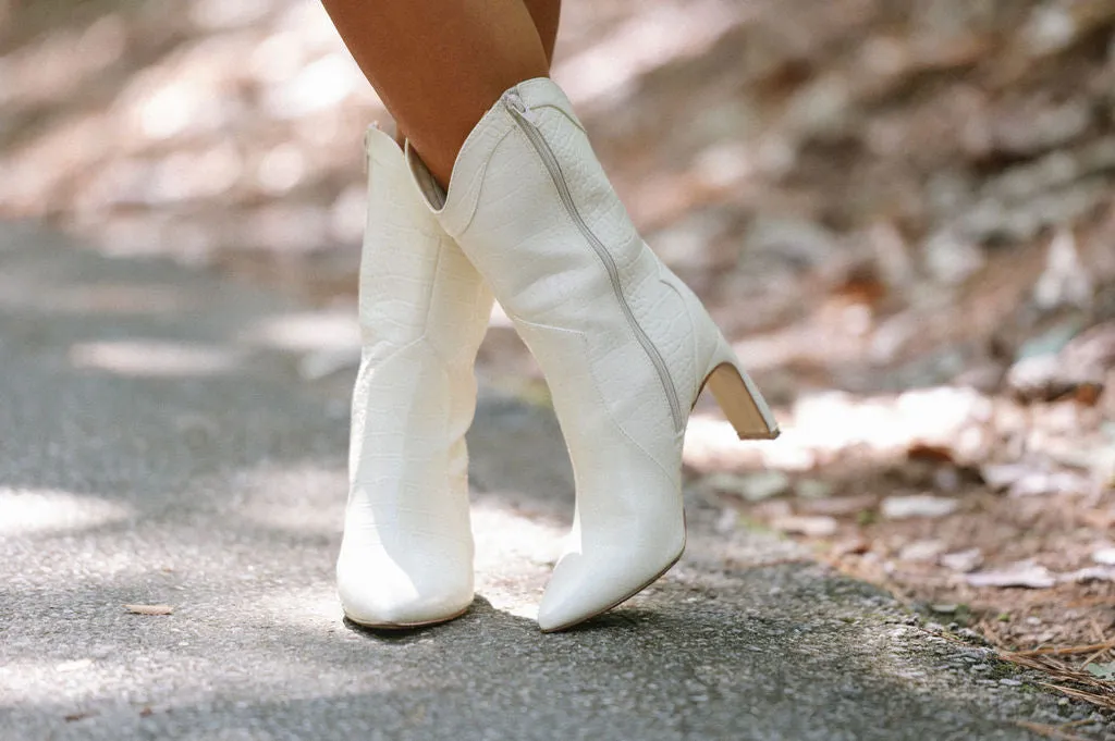 Forester Western Boot-Cream