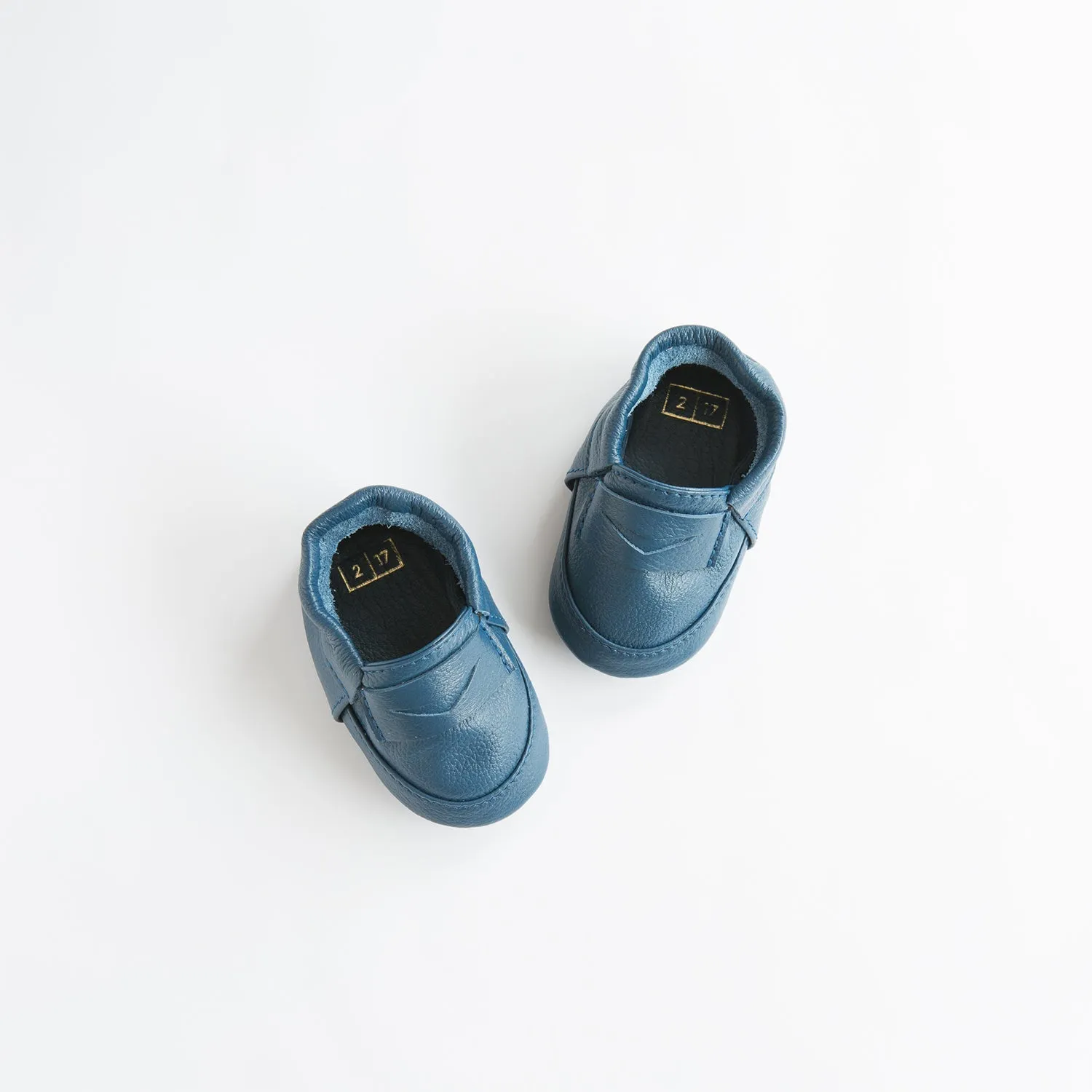 ili   charlie Penny Leather Moccasin Navy* FINAL SALE