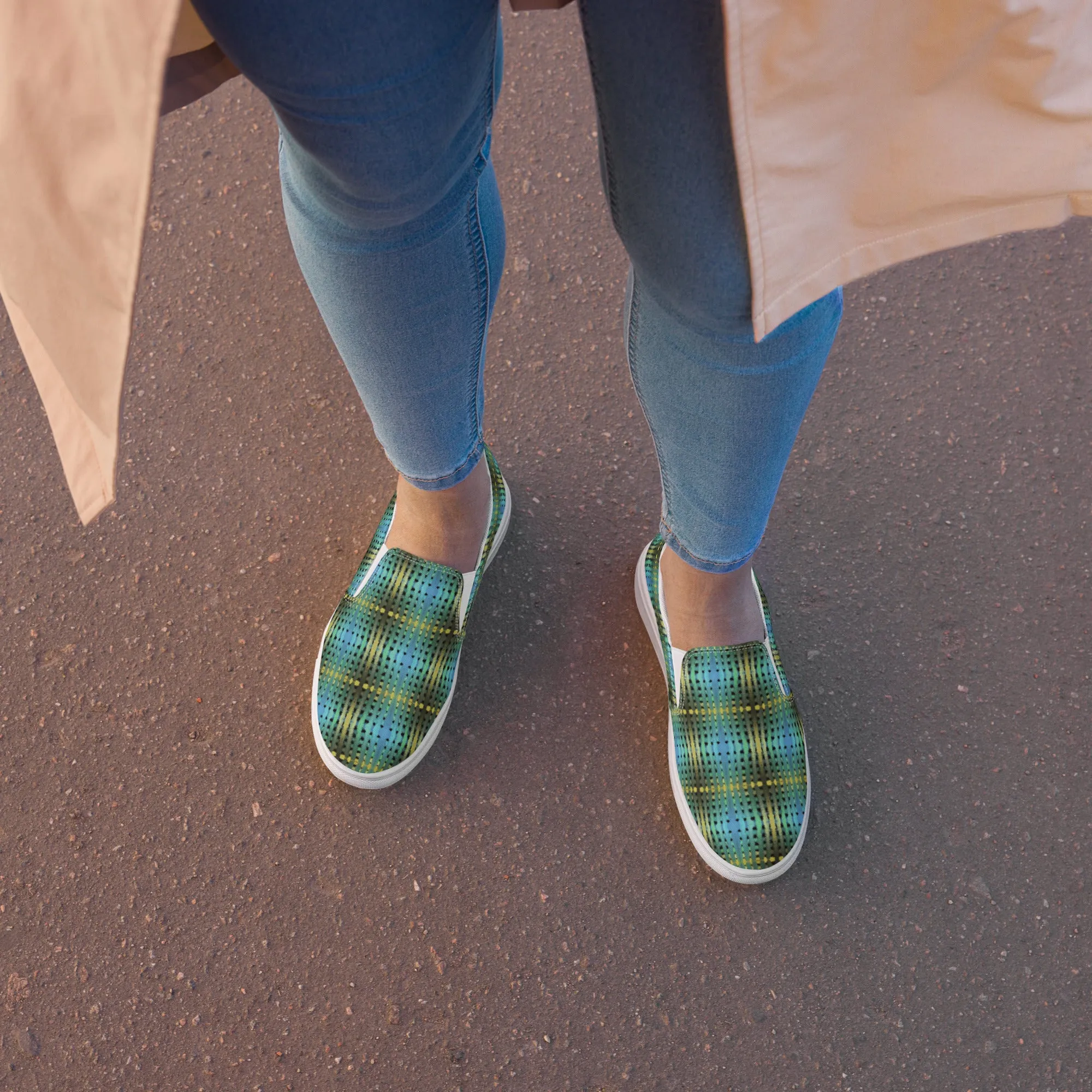 Tuna Tartan Womens slip-on canvas shoes