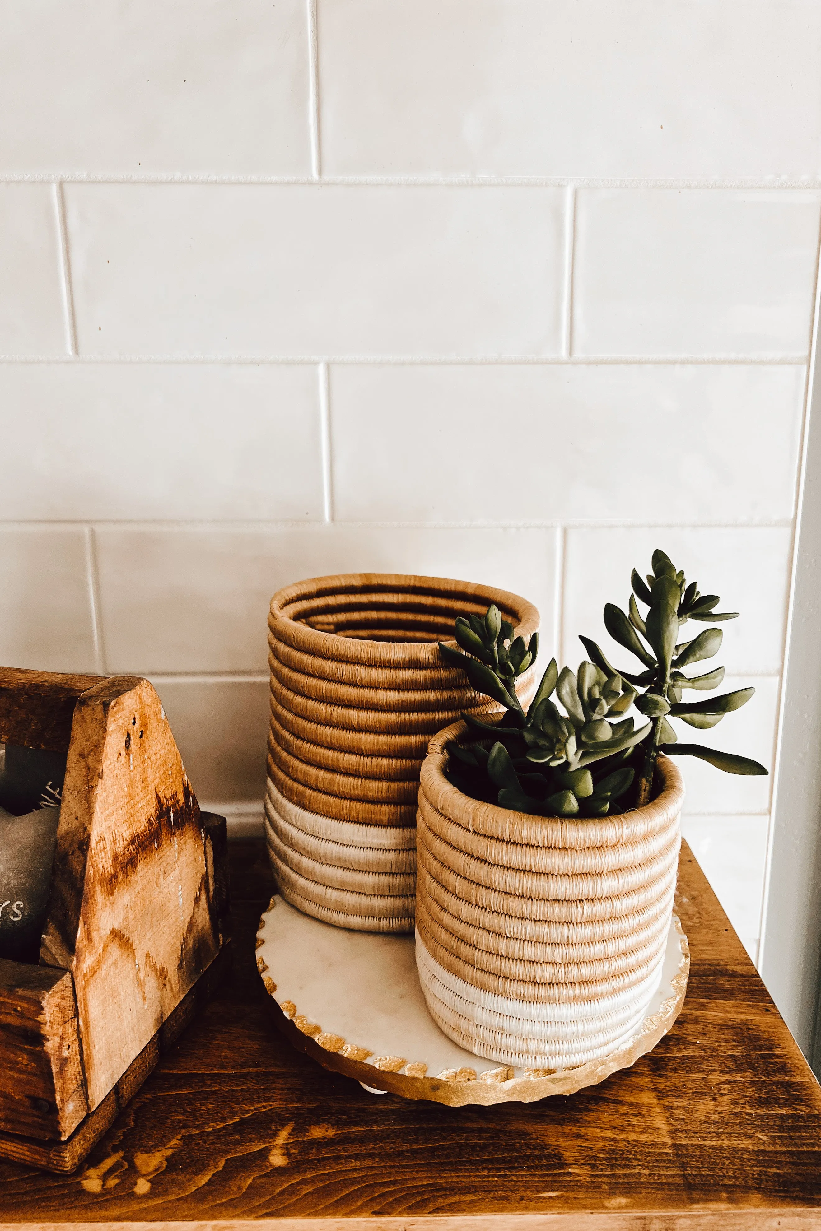 White Vandi Basket with Tassels