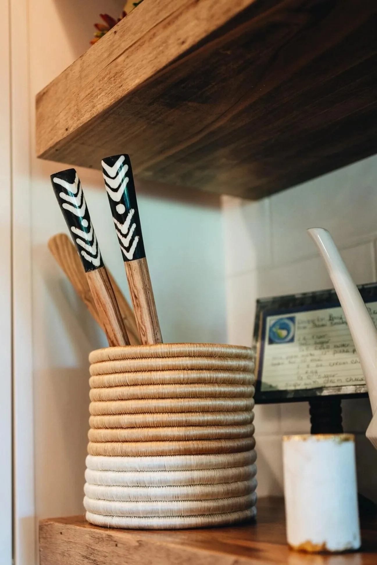 White Vandi Basket with Tassels